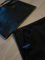 Trousse + essuie Yves Saint Laurent, Ophalen of Verzenden, Nieuw