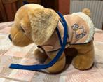 Keel Toys hondje met pakje en riempje 30 cm., Kinderen en Baby's, Speelgoed | Knuffels en Pluche, Ophalen of Verzenden, Zo goed als nieuw