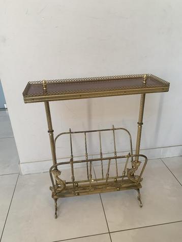 Vintage koperen tijdschriftenrek  beschikbaar voor biedingen