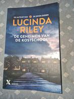 Lucinda Riley - De geheimen van de kostschool, Boeken, Ophalen, Zo goed als nieuw, Lucinda Riley
