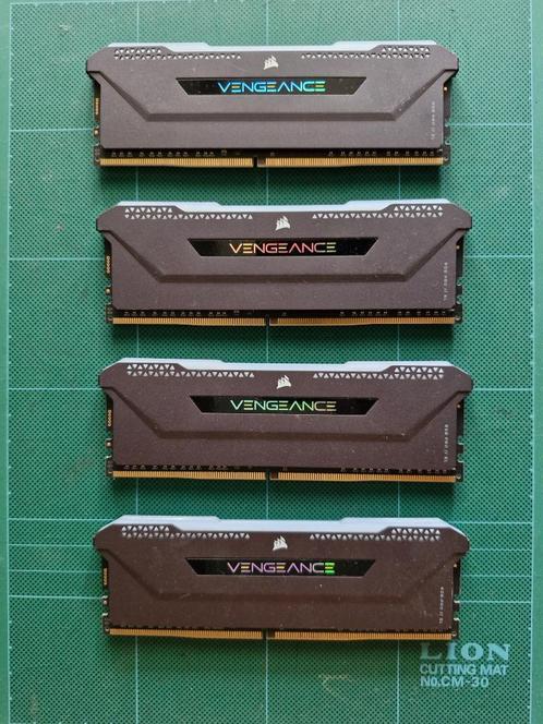 Corsair Vengeance 32GB 3600Mhz DDR4, Computers en Software, RAM geheugen, Zo goed als nieuw, Desktop, 32 GB, DDR4, Ophalen