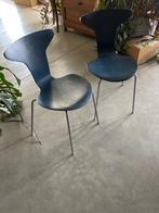 Arne Jacobsen - mosquito chairs, Huis en Inrichting, Stoelen, Ophalen, Twee, Blauw, Design