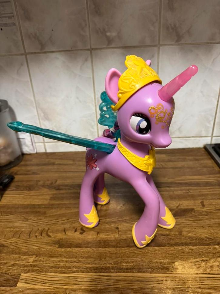 my little pony princess twilight, Enfants & Bébés, Jouets | My Little Pony, Comme neuf, Enlèvement