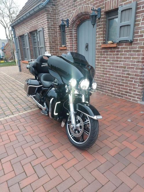 Harley-Davidson Ultra Limited Kleur: Vivid Black bj 2021 186, Motoren, Motoren | Harley-Davidson, Particulier, Toermotor, meer dan 35 kW