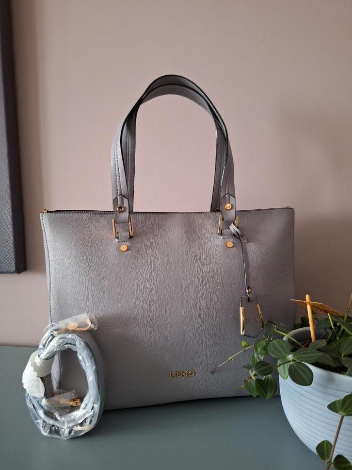 Liu Jo schoudertas, Handtassen en Accessoires, Tassen | Schoudertassen, Nieuw, Overige merken, Ophalen of Verzenden