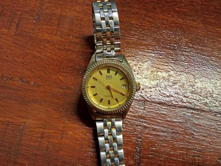 Verschillende vintage horloges, Handtassen en Accessoires, Horloges | Dames, Gebruikt, Polshorloge, Overige merken, Ophalen