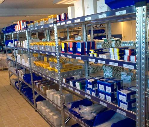 Robuuste metalen plank (industriële rekken), Zakelijke goederen, Kantoor en Winkelinrichting | Magazijn, Stelling en Opslag, Ophalen of Verzenden