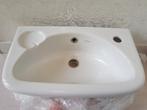 handenwasser wit / kleine lavabo, Doe-het-zelf en Bouw, Sanitair, Ophalen, Gebruikt, Steen, Wastafel