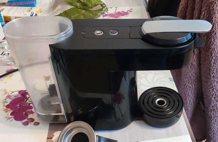 Senseo noire, Electroménager, Cafetières, Comme neuf, Dosettes et capsules de café, Autres modèles, 1 tasse, Réservoir d'eau amovible