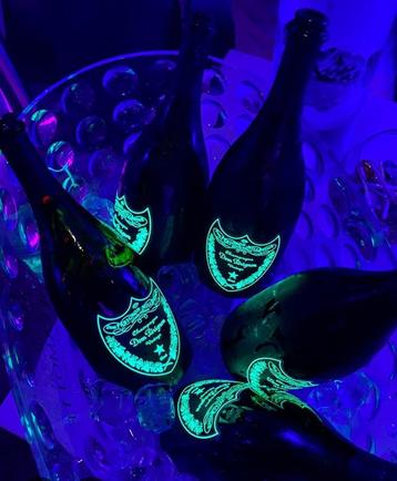 Domperignon Luminous lichtgevend etiket beschikbaar voor biedingen