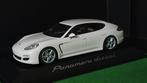 216. Porsche Panamera diesel Minichamps 1/43, Hobby & Loisirs créatifs, Voitures miniatures | 1:43, Comme neuf, Enlèvement ou Envoi