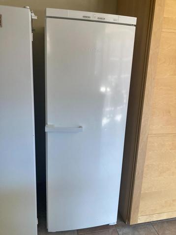 Vriezer - MIELE, Elektronische apparatuur, Vriezers en Diepvrieskisten, Gebruikt, 160 cm of meer, Energieklasse A of zuiniger