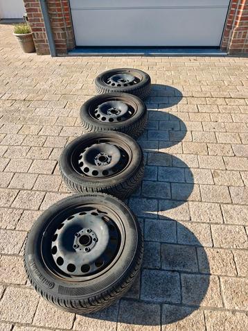 Stalen velgen met winterbanden. 16 inch. beschikbaar voor biedingen