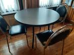 ronde tafel en 3 stoelen, Ophalen of Verzenden, Zo goed als nieuw