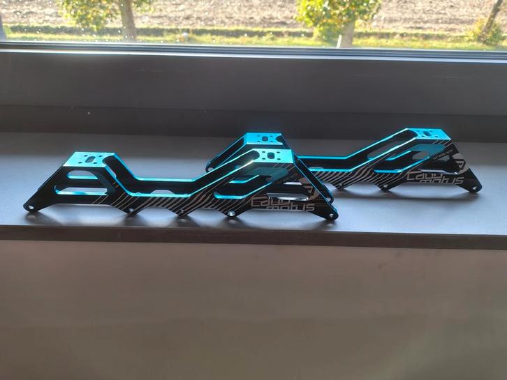 Cadomotus 6TR frame 3x125, Sport en Fitness, Skeelers, Zo goed als nieuw, Ophalen of Verzenden