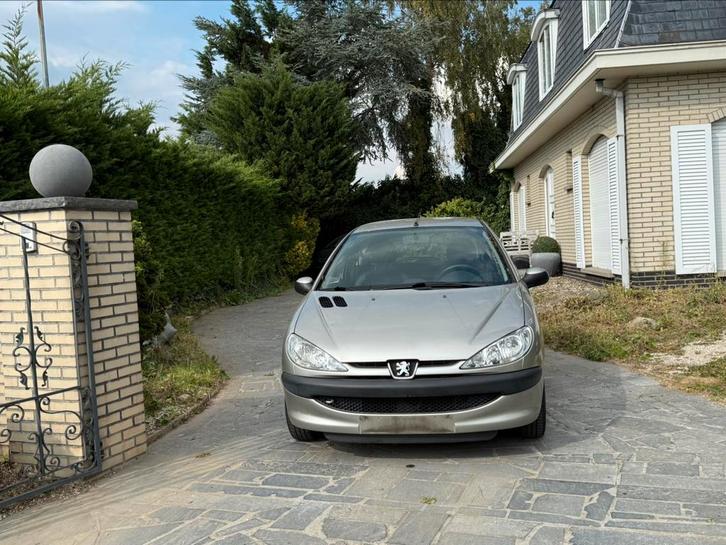 Peugeot 206   73.000km. 2008. 1,4 Benzine, Auto's, Peugeot, Particulier, Airbags, Centrale vergrendeling, Elektrische ramen, Isofix