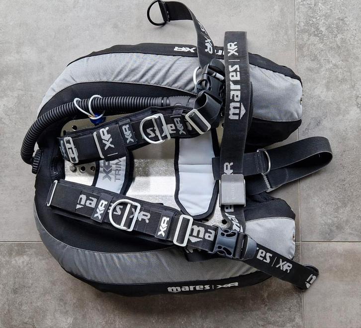 2 Gilets stabilisateurs - Wing XR Line, Watersport en Boten, Duiken, Zo goed als nieuw, Ophalen of Verzenden