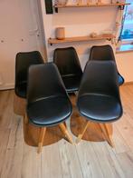Lot de 6 chaises scandinaves noire, Une