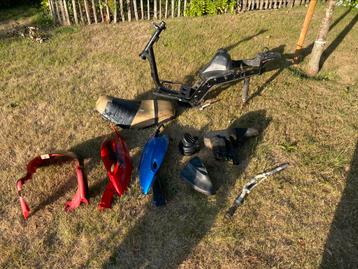 Lot onderdelen gilera stalker beschikbaar voor biedingen