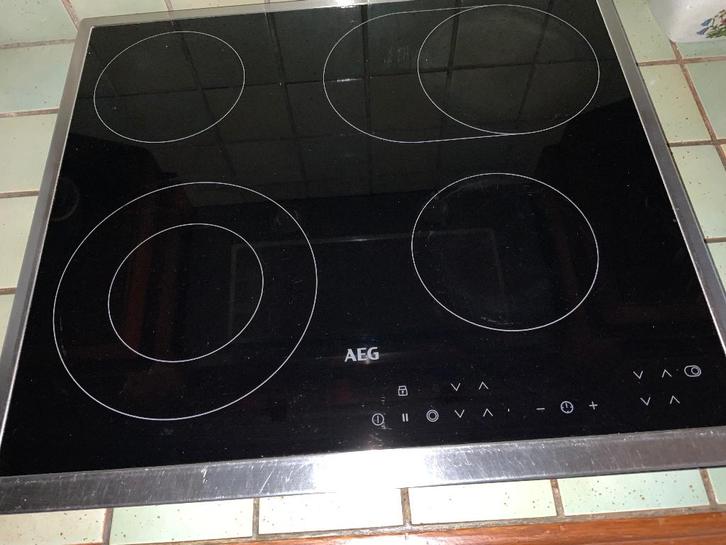 Taque de cuisson AEG, Electroménager, Tables de cuisson, Utilisé, Encastré, 4 zones de cuisson, Enlèvement
