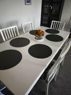 Table extensible avec 6 chaises IKEA., Enlèvement