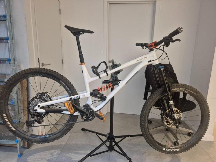 Commencal Clash Enduro MTB 2500€, Fietsen en Brommers, Fietsen | Heren | Sportfietsen en Toerfietsen, Zo goed als nieuw, Overige merken