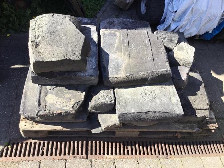 Bitumen (dak etc) in zwart en rood te koop, Doe-het-zelf en Bouw, Dakpannen en Dakbedekking, Nieuw, Overige typen, Rood, Ophalen