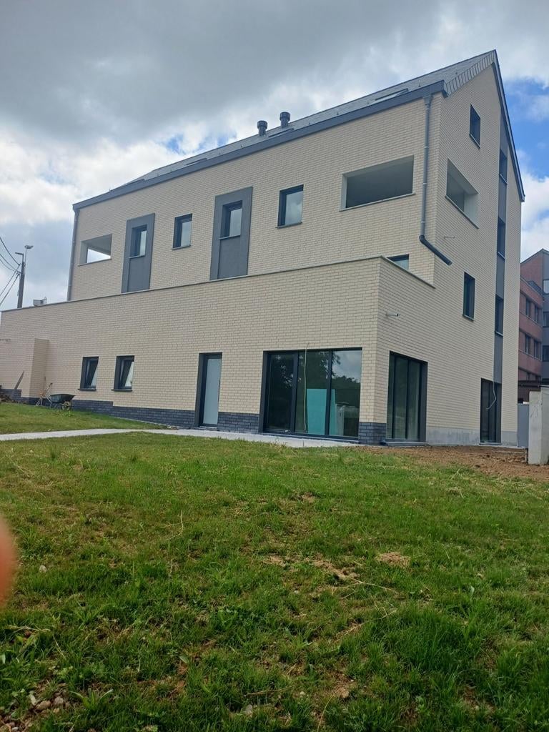 Rénovations intérieures et extérieures, Diensten en Vakmensen, Gevelrenovatie en Voegers