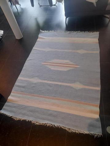 Tapis de salon bleu ciel à motifs berbères 136x205cm beschikbaar voor biedingen