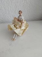 Half doll, Antiek en Kunst, Ophalen of Verzenden