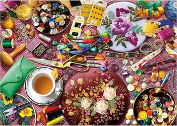 Puzzel „De naaitafel” van 2000 stukjes (96 x 68 cm) beschikbaar voor biedingen