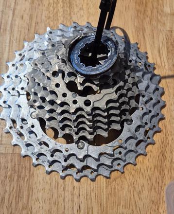 Cassette + ketting 10speed mtb beschikbaar voor biedingen
