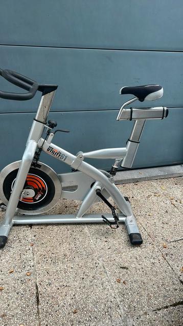 Spinningfiets beschikbaar voor biedingen