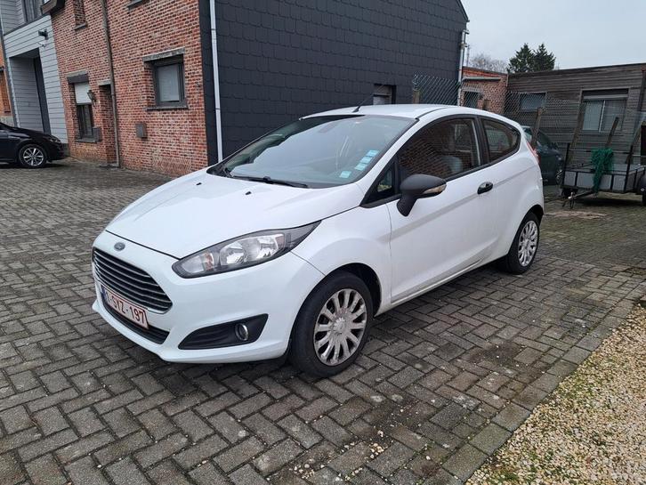 Ford fiesta 1.5 lichte vracht, Auto's, Ford, Particulier, Trekhaak, Ophalen of Verzenden