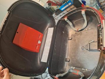 Givi Maxia topkoffer voor motorfietsen beschikbaar voor biedingen