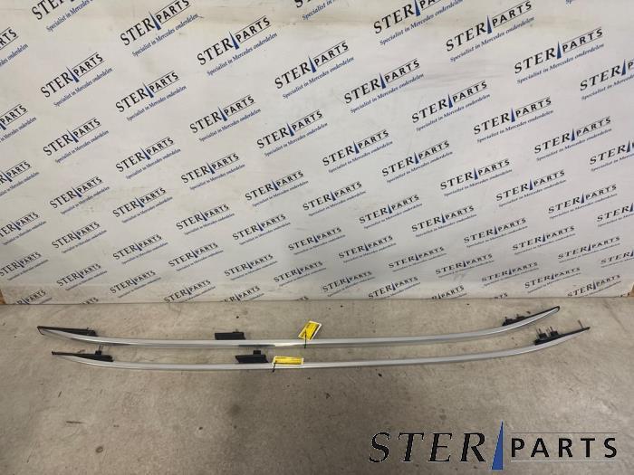 Dakrail set van een Mercedes C-Klasse, Auto-onderdelen, Carrosserie, Mercedes-Benz, Gebruikt, 3 maanden garantie, Ophalen of Verzenden