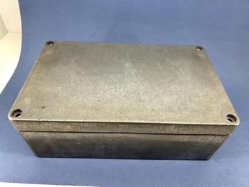 Behuizing voor Elektronika in dik Aluminium beschikbaar voor biedingen