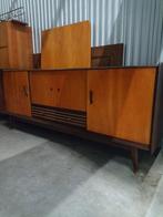 Buffet des années 1960, Enlèvement, Comme neuf