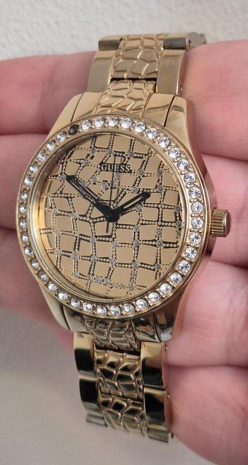 Guess dameshorloge in zeer goede staat, Handtassen en Accessoires, Horloges | Dames, Gebruikt, Polshorloge, Guess, Staal, Staal