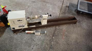 Houtdraaibank beschikbaar voor biedingen