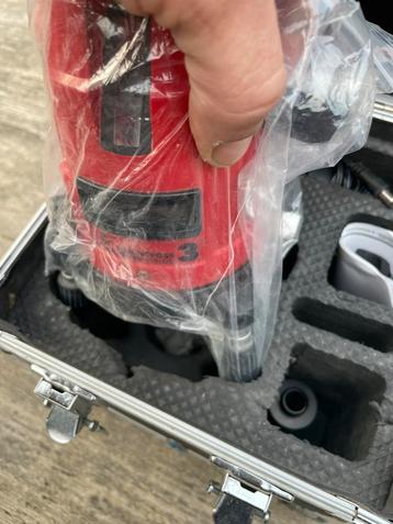 Futech multicross 3 laser beschikbaar voor biedingen