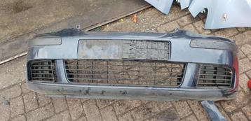 VW GOLF V   VOORBUMPER BJ 2005 TOT 2009 beschikbaar voor biedingen
