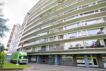 Bureau à vendre à Sint-Jans-Molenbeek beschikbaar voor biedingen