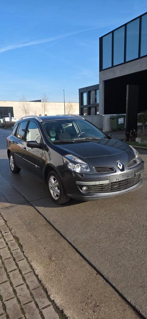 Renault  Clio  break 1.5 cdi diesel bj 2009  1950€, Auto's, Renault, Particulier, ABS, Airbags, Airconditioning, Alarm, Boordcomputer