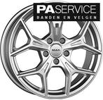 Nieuw 18 inch MAK Alfa Romeo Junior zomerset incl Goodyear, Auto-onderdelen, Banden en Velgen, 18 inch, 215 mm, -, -