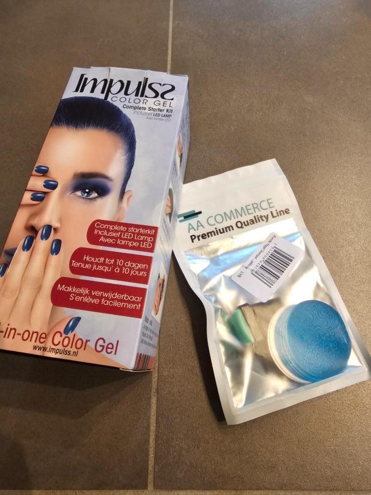 nagelset - Impulse color gel + ronde stempels, Handtassen en Accessoires, Uiterlijk | Cosmetica en Make-up, Zo goed als nieuw