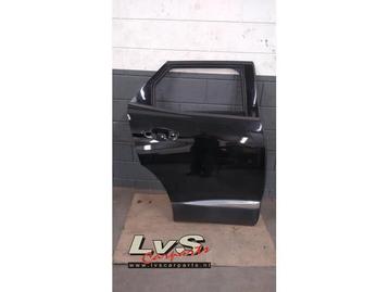 Portière 4portes arrière droite d'un Peugeot 3008 (KTV) disponible aux enchères