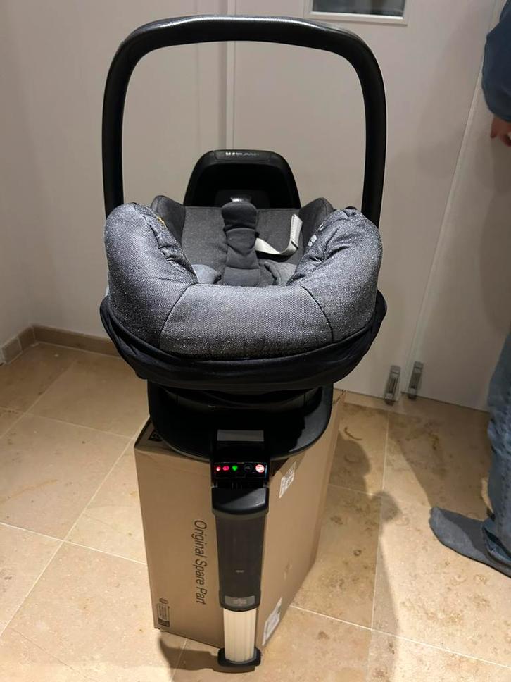Maxi-cosi Pebble Plus en Isofix basis, Kinderen en Baby's, Autostoeltjes, Gebruikt, Maxi-Cosi, 15 t/m 36 kg, Isofix, Ophalen