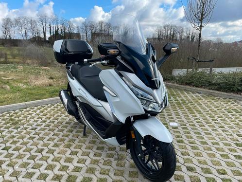 HONDA FORZA 300 * 2021 * 7.500 km * CT ok, Motoren, Motoren | Honda, Bedrijf, Scooter, Ophalen