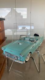 Ford Thunderbird 1956 1:18 Revell, Hobby en Vrije tijd, Modelauto's | 1:18, Revell, Zo goed als nieuw, Auto